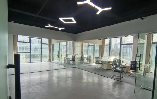 ���uؔ(c��i)���������޹�˾�k�����b���O(sh��)Ӌ(j��)Ч���D